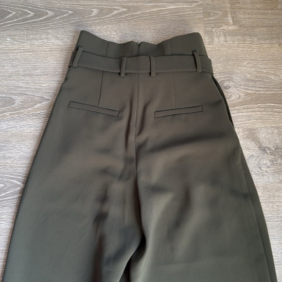 COS green  belted paper-bag cropped trousers 4 - Picture 12 of 13